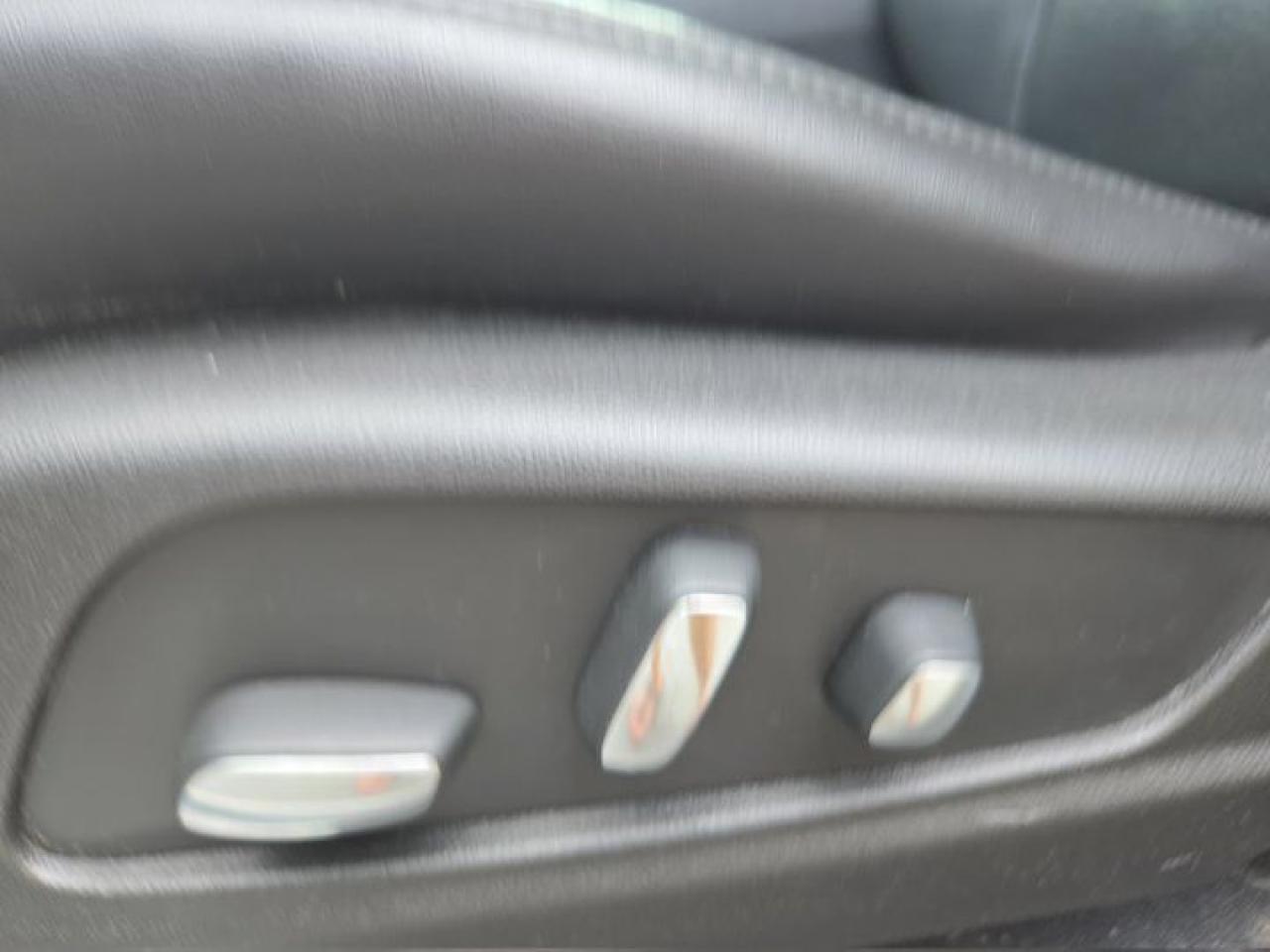 12724902
