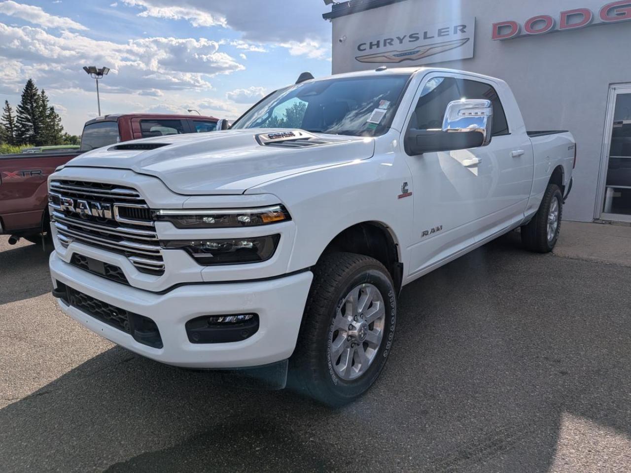 2025 RAM 2500 Laramie 4x4 Mega Cab 6'4" Box Photo2