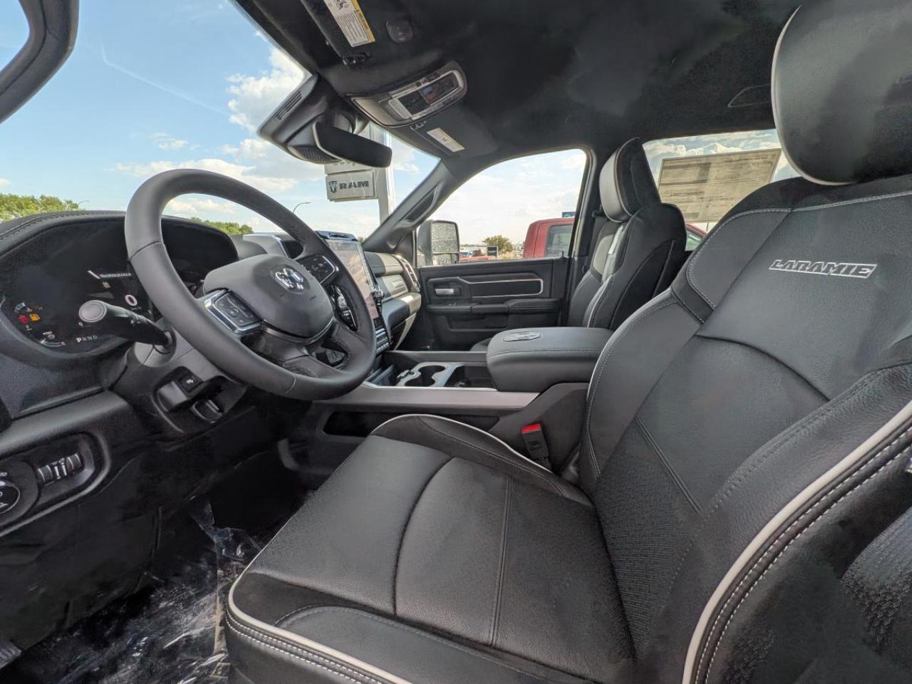 2025 RAM 2500 Laramie 4x4 Mega Cab 6'4" Box Photo