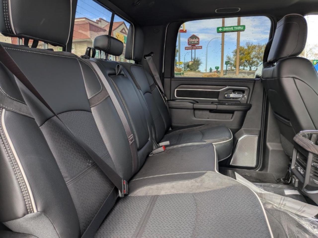 2025 RAM 3500 Laramie Photo