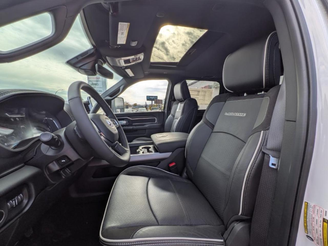 2025 RAM 3500 Laramie Photo