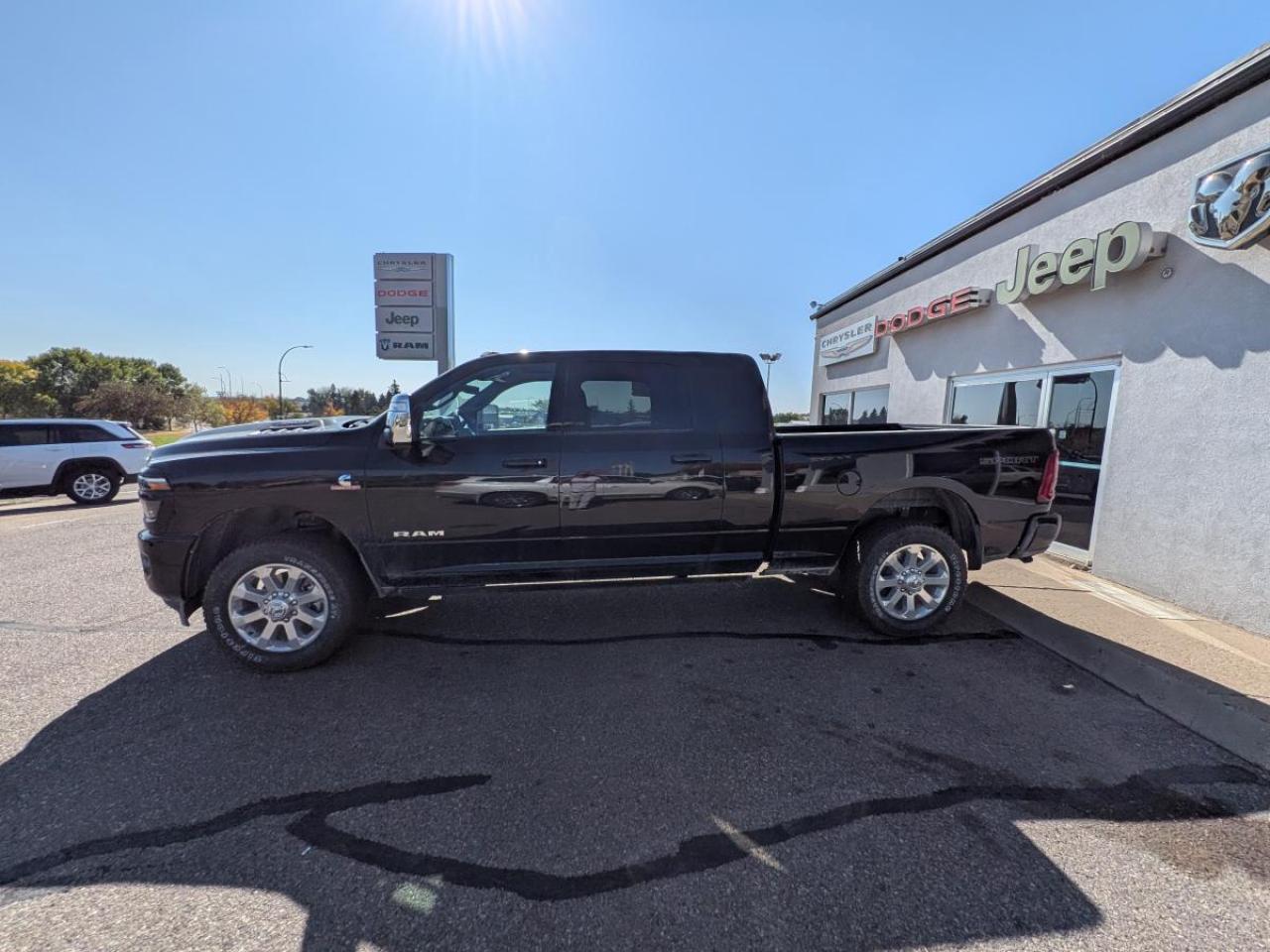 2025 RAM 3500 Laramie 4x4 Mega Cab 6'4" Box Photo3
