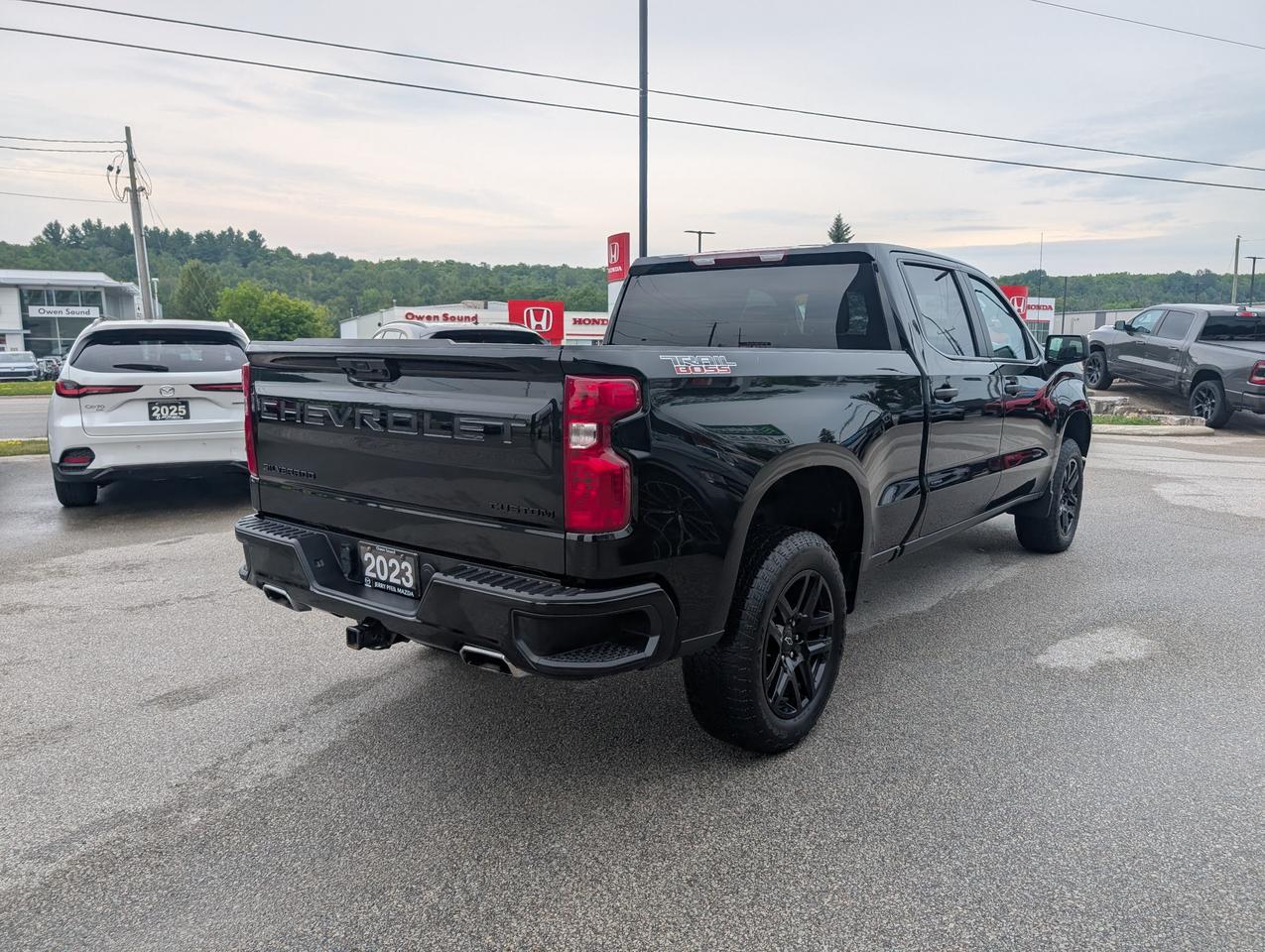 2023 Chevrolet Silverado 1500 Custom Trail Boss Photo