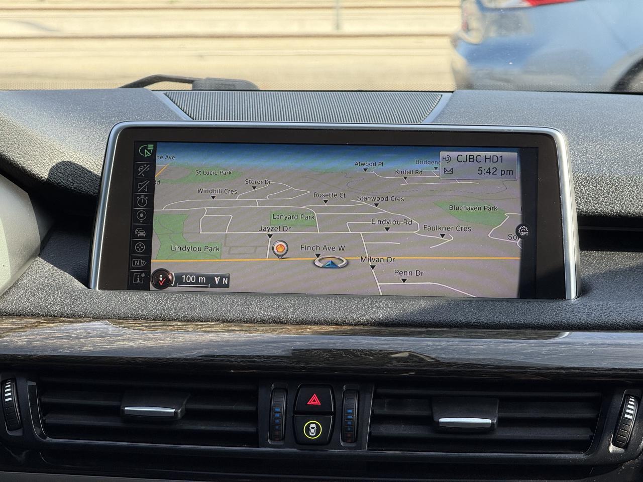 2016 BMW X5 //M SPORT | HARMAN KARDON | PANO | HEAD UP DISPLAY - Photo #20