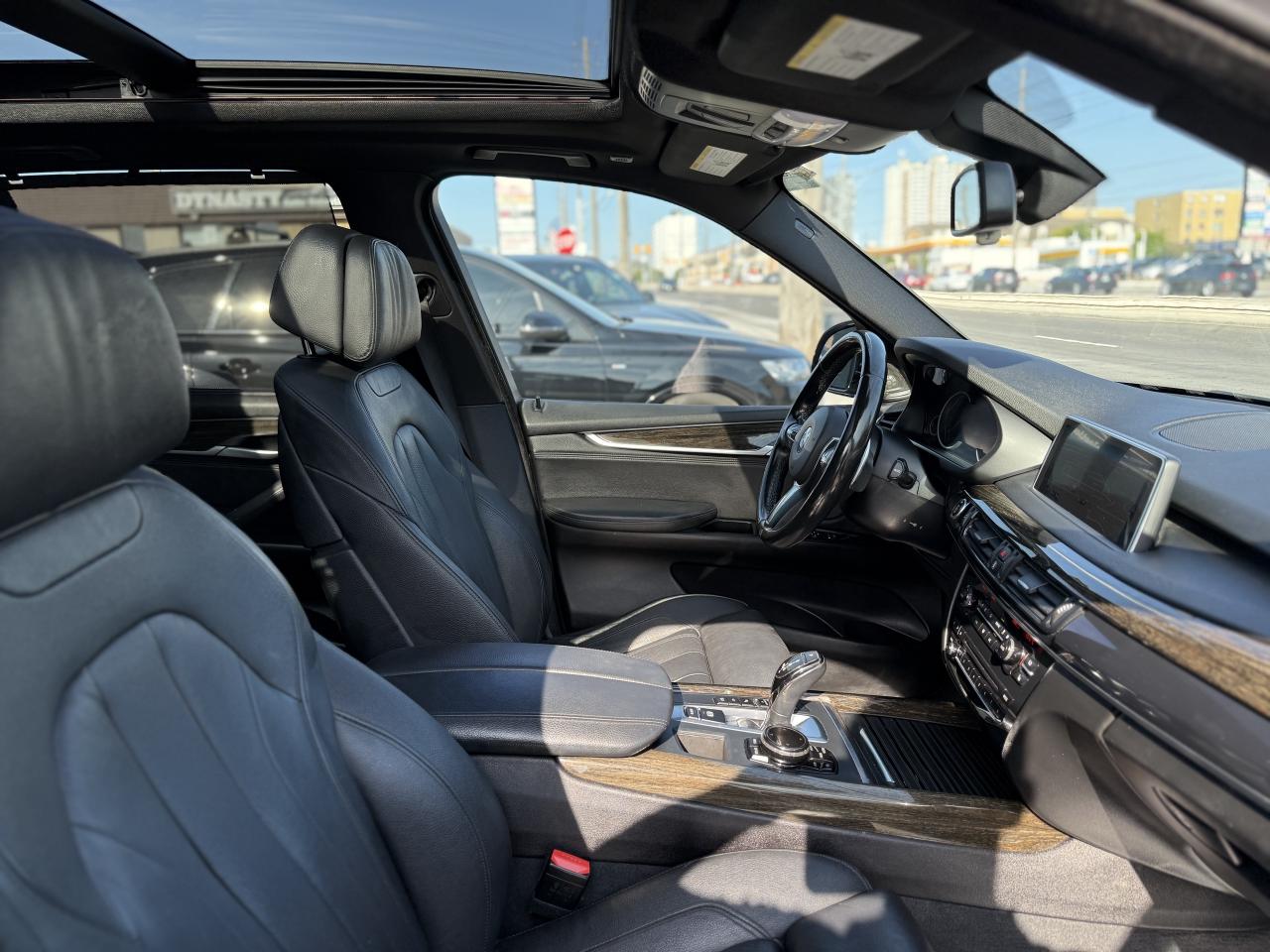 2016 BMW X5 //M SPORT | HARMAN KARDON | PANO | HEAD UP DISPLAY - Photo #27