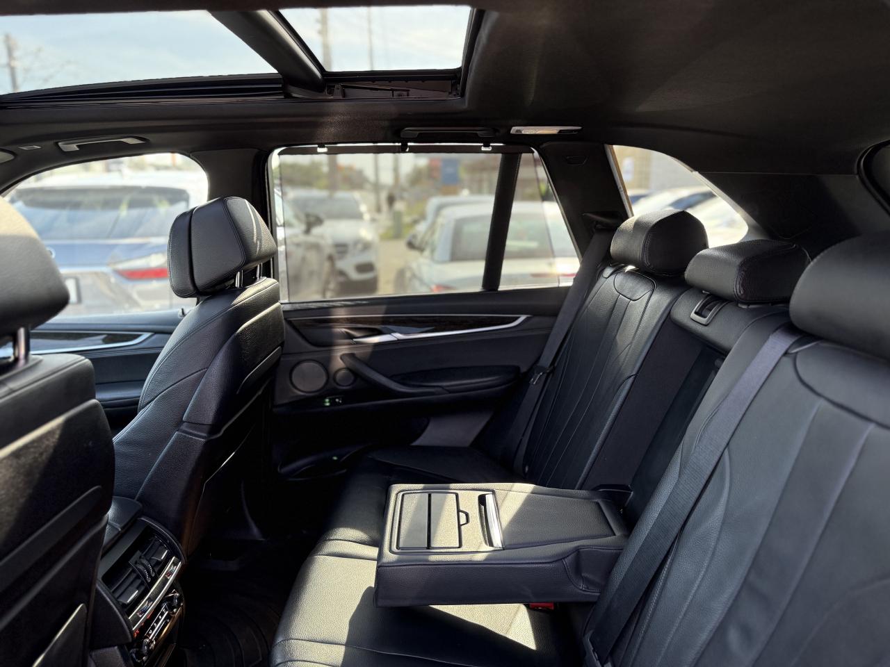 2016 BMW X5 //M SPORT | HARMAN KARDON | PANO | HEAD UP DISPLAY - Photo #35
