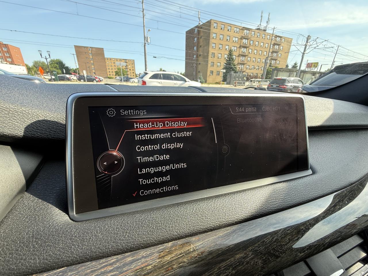 2016 BMW X5 //M SPORT | HARMAN KARDON | PANO | HEAD UP DISPLAY - Photo #43