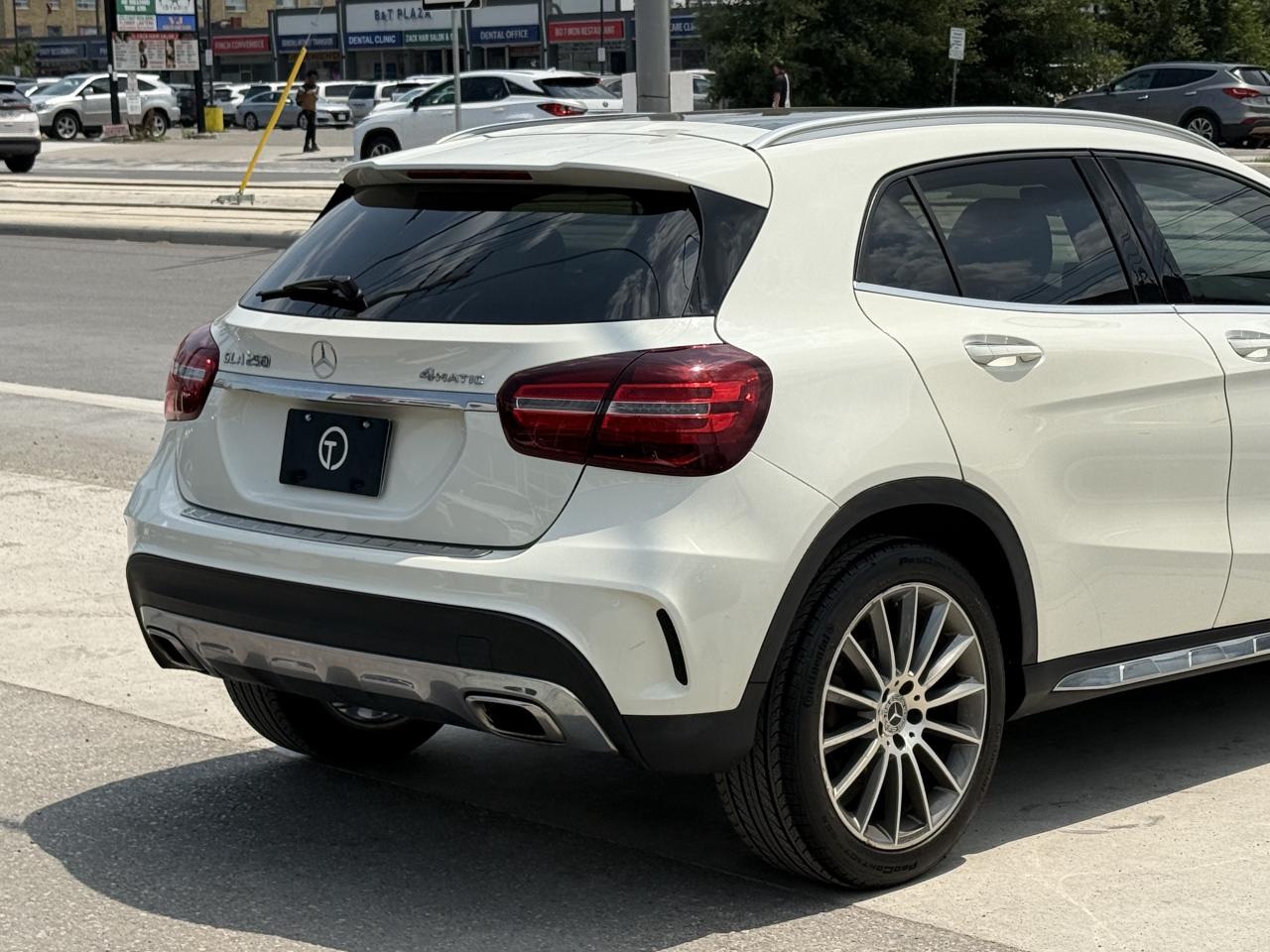 2018 Mercedes-Benz GLA //AMG SPORT | PANO | LOADED | - Photo #10