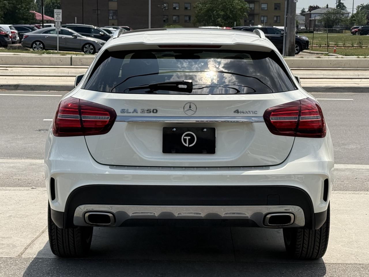 2018 Mercedes-Benz GLA //AMG SPORT | PANO | LOADED | - Photo #12