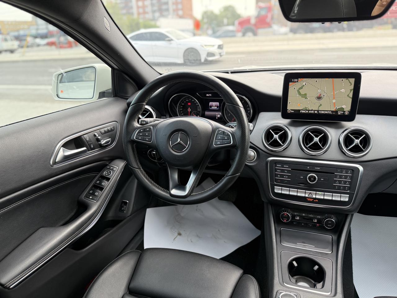 2018 Mercedes-Benz GLA //AMG SPORT | PANO | LOADED | - Photo #17