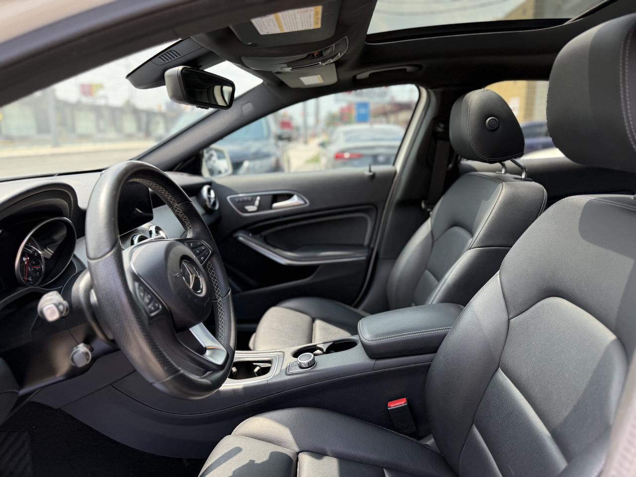 2018 Mercedes-Benz GLA //AMG SPORT | PANO | LOADED | - Photo #27