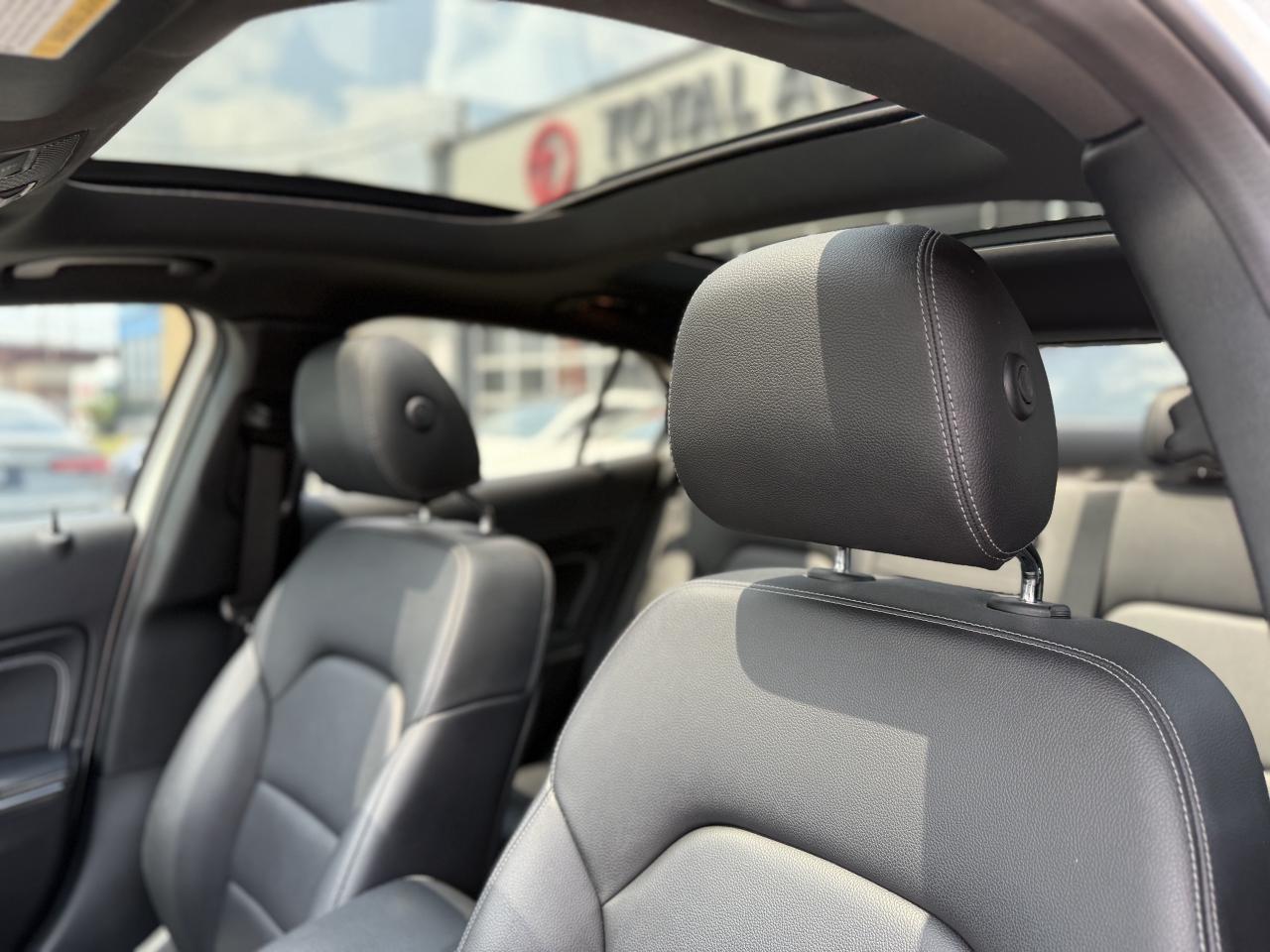 2018 Mercedes-Benz GLA //AMG SPORT | PANO | LOADED | - Photo #28