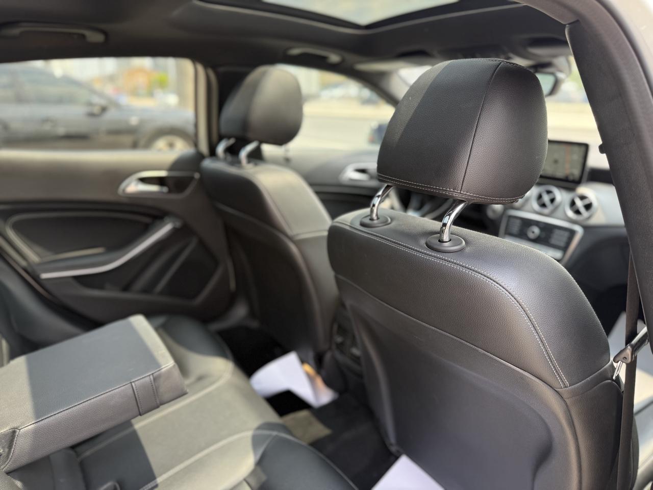 2018 Mercedes-Benz GLA //AMG SPORT | PANO | LOADED | - Photo #36