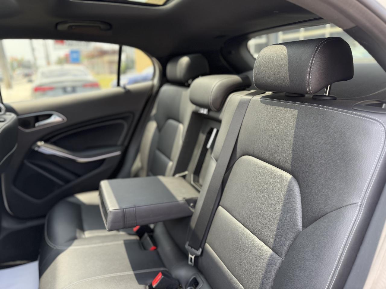 2018 Mercedes-Benz GLA //AMG SPORT | PANO | LOADED | - Photo #40
