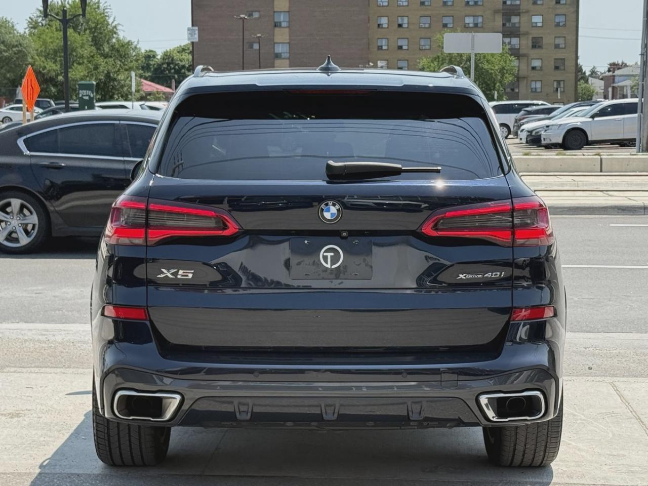 2019 BMW X5 ﻿//M SPORT | SKY LOUNGE | PANO | HEAD UP DISPLAY - Photo #11