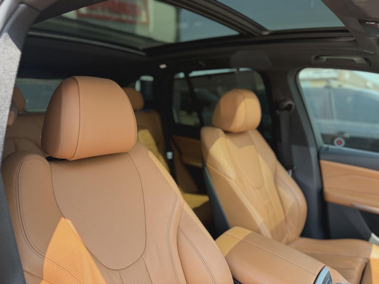 2019 BMW X5 ﻿//M SPORT | SKY LOUNGE | PANO | HEAD UP DISPLAY - Photo #31