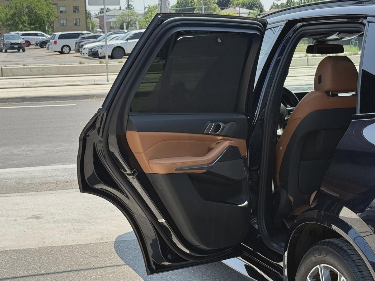 2019 BMW X5 ﻿//M SPORT | SKY LOUNGE | PANO | HEAD UP DISPLAY - Photo #37