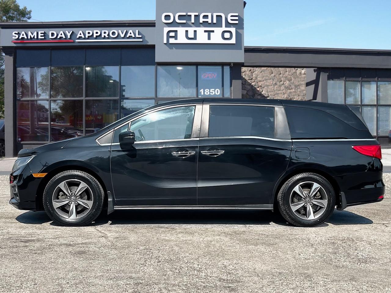 2018 Honda Odyssey EX-RES Auto - Photo #2