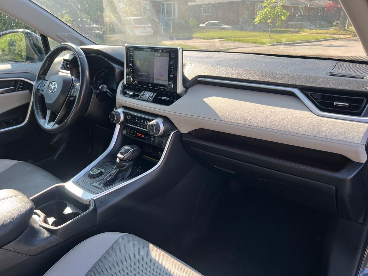 2019 Toyota RAV4 Hybrid Limited - Photo #12