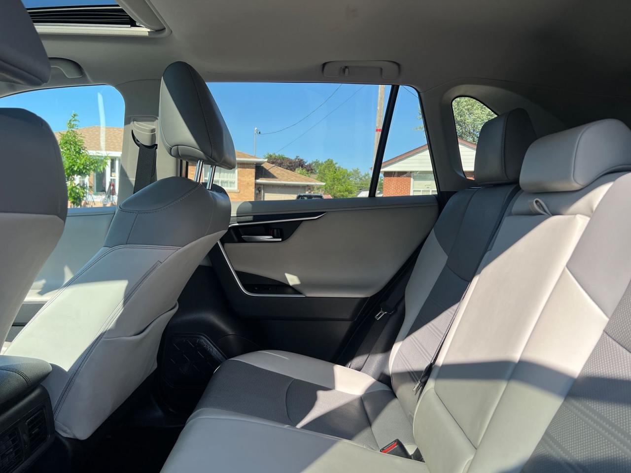 2019 Toyota RAV4 Hybrid Limited - Photo #13