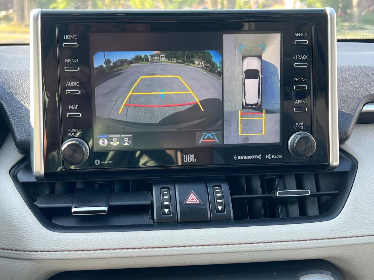2019 Toyota RAV4 Hybrid Limited - Photo #20