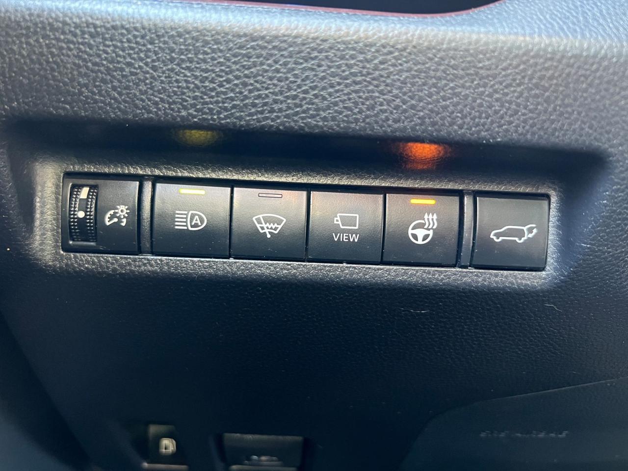 2019 Toyota RAV4 Hybrid Limited - Photo #25
