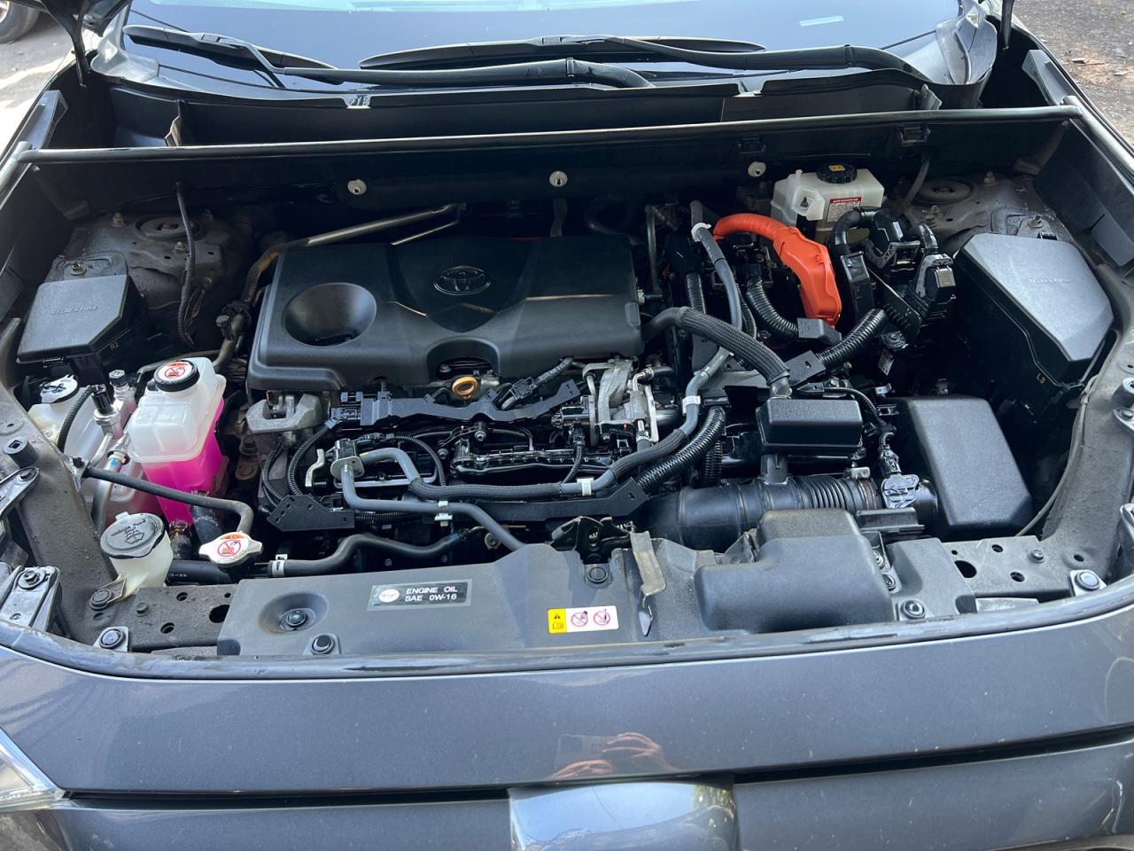2019 Toyota RAV4 Hybrid Limited - Photo #8