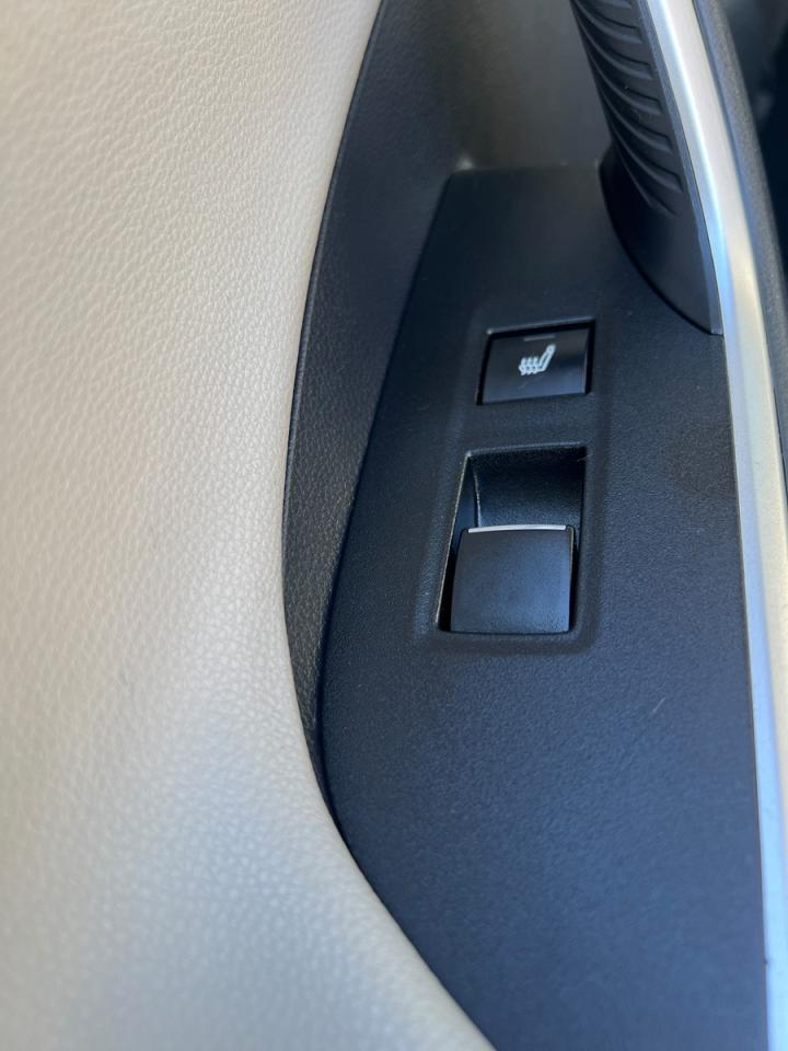 2019 Toyota RAV4 Hybrid Limited - Photo #14