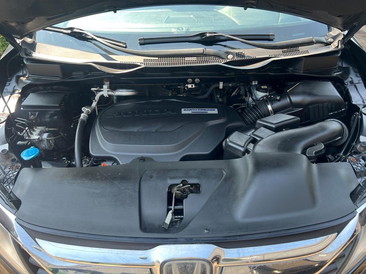 2018 Honda Odyssey EX-RES Auto - Photo #8