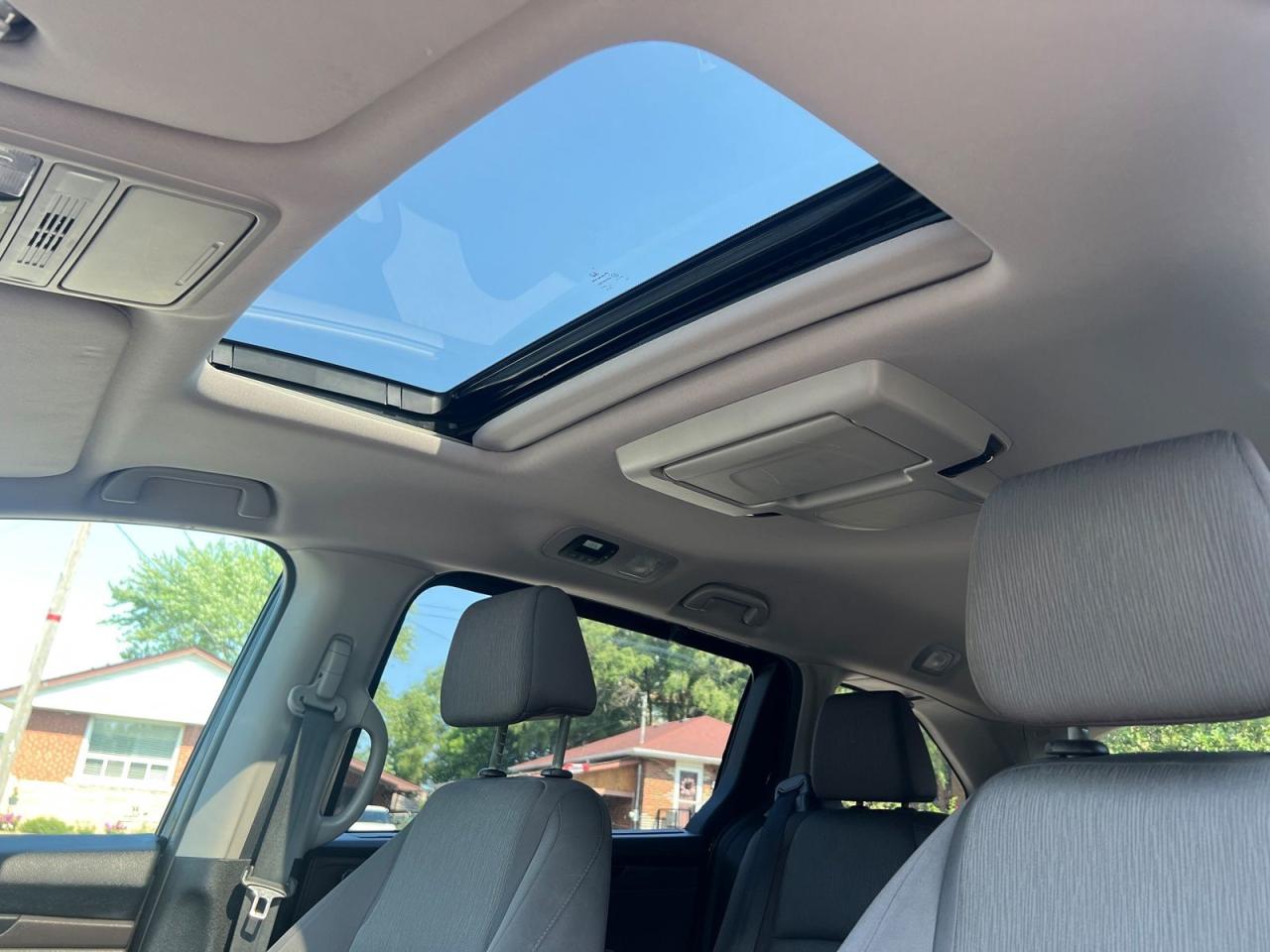 2018 Honda Odyssey EX-RES Auto - Photo #18