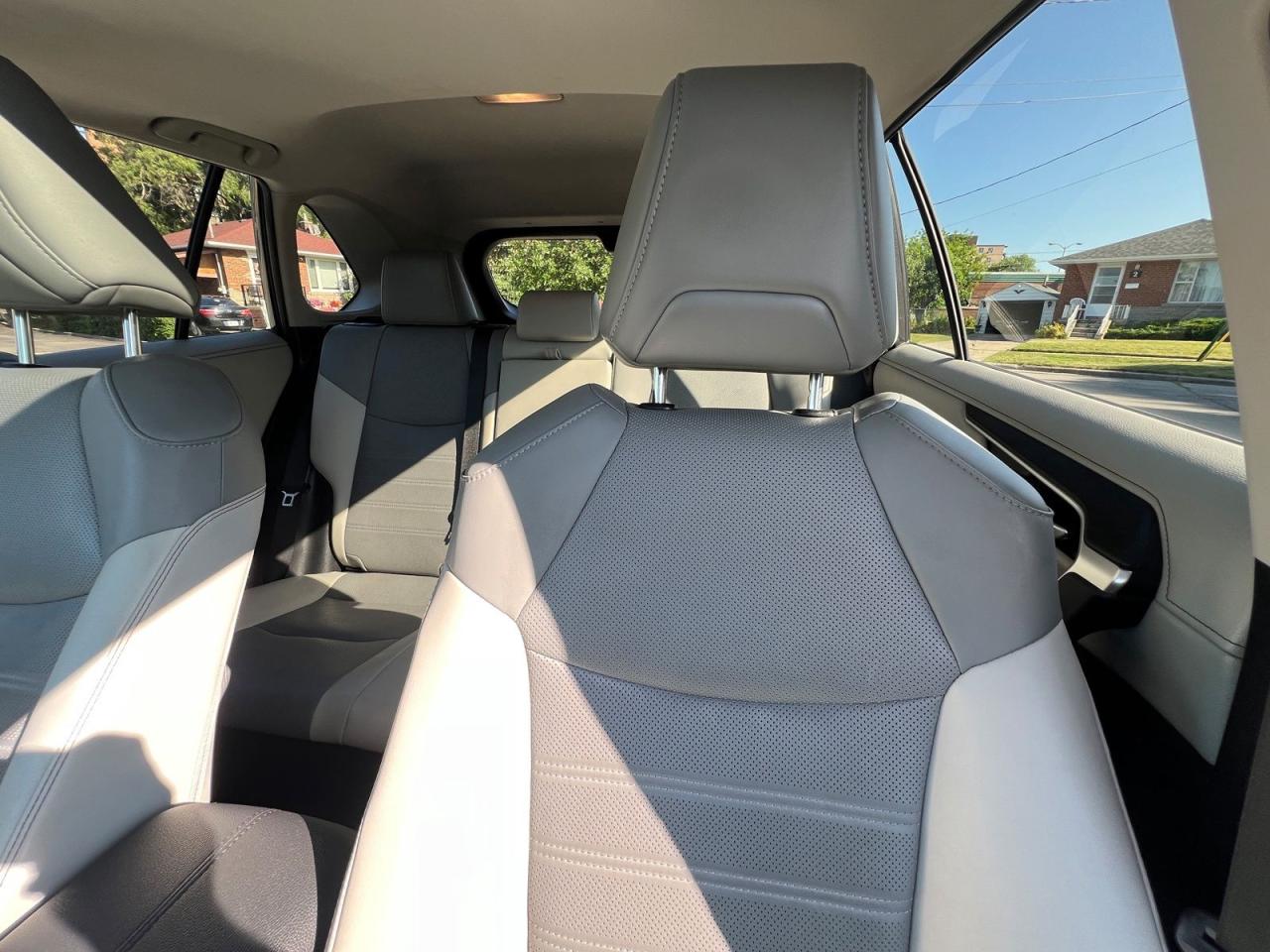 2019 Toyota RAV4 Hybrid Limited - Photo #26
