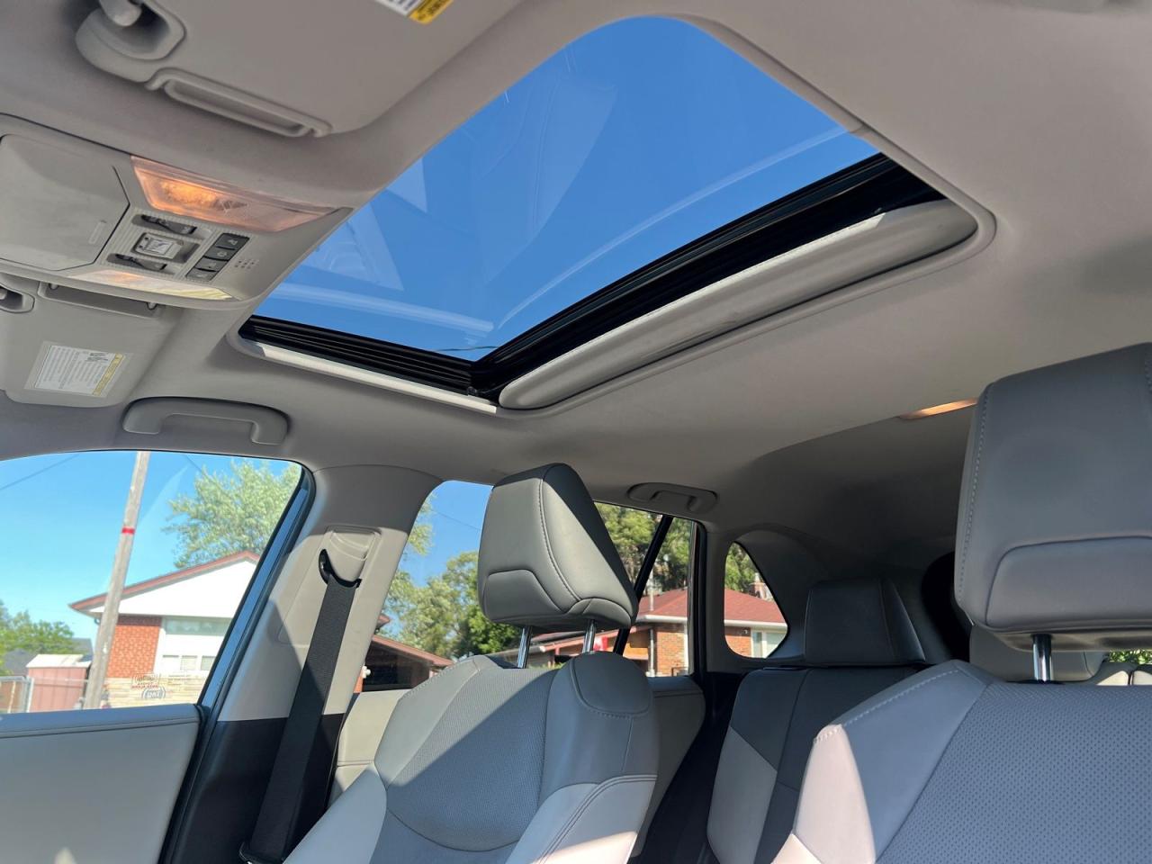 2019 Toyota RAV4 Hybrid Limited - Photo #27