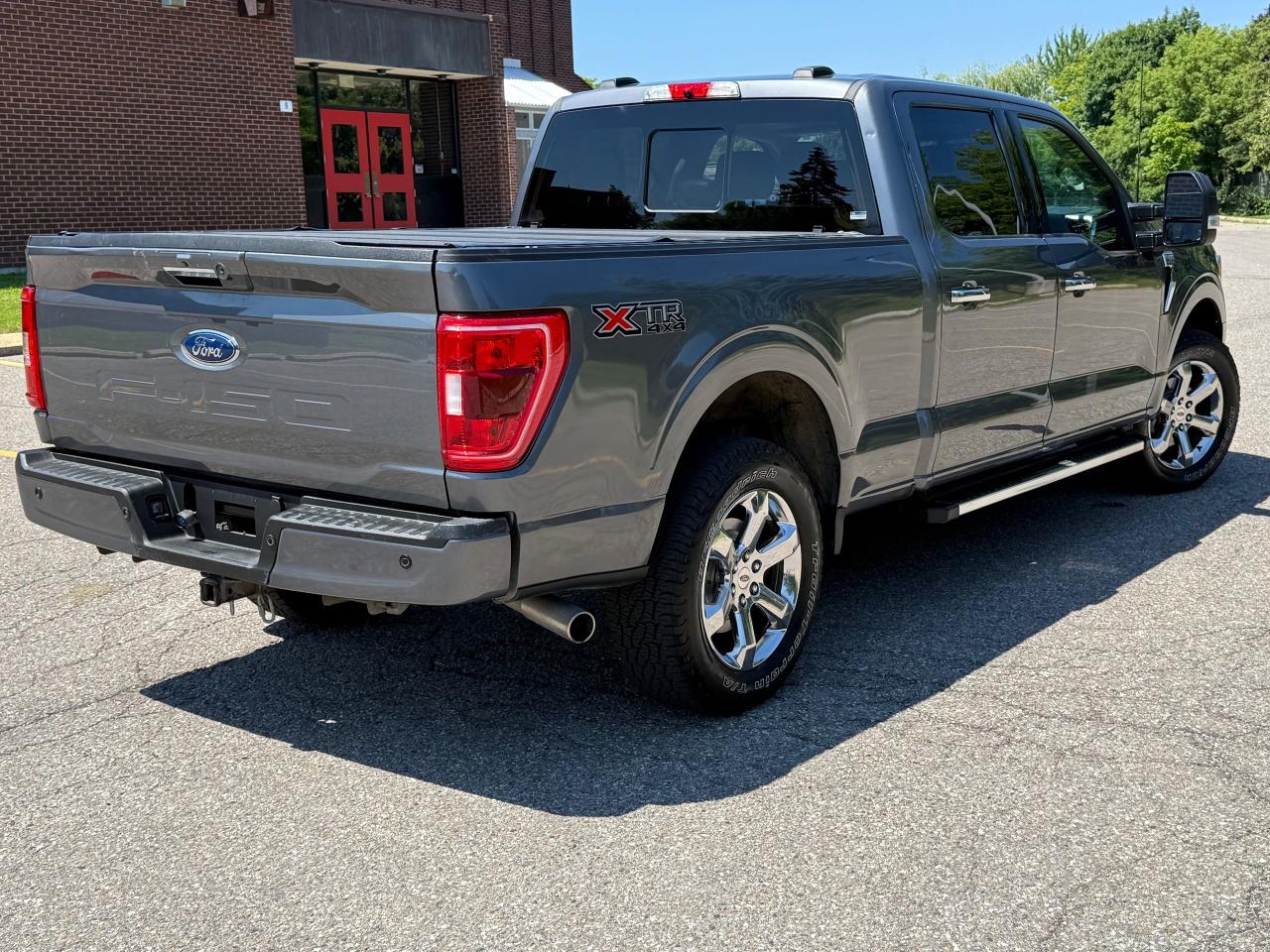 2022 Ford F-150 XLT 4WD SuperCrew 6.5' Box - Photo #4