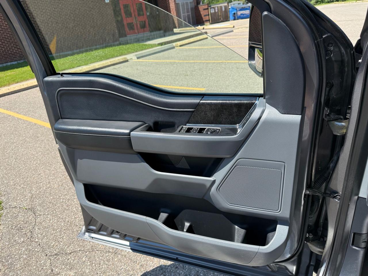 2022 Ford F-150 XLT 4WD SuperCrew 6.5' Box - Photo #13