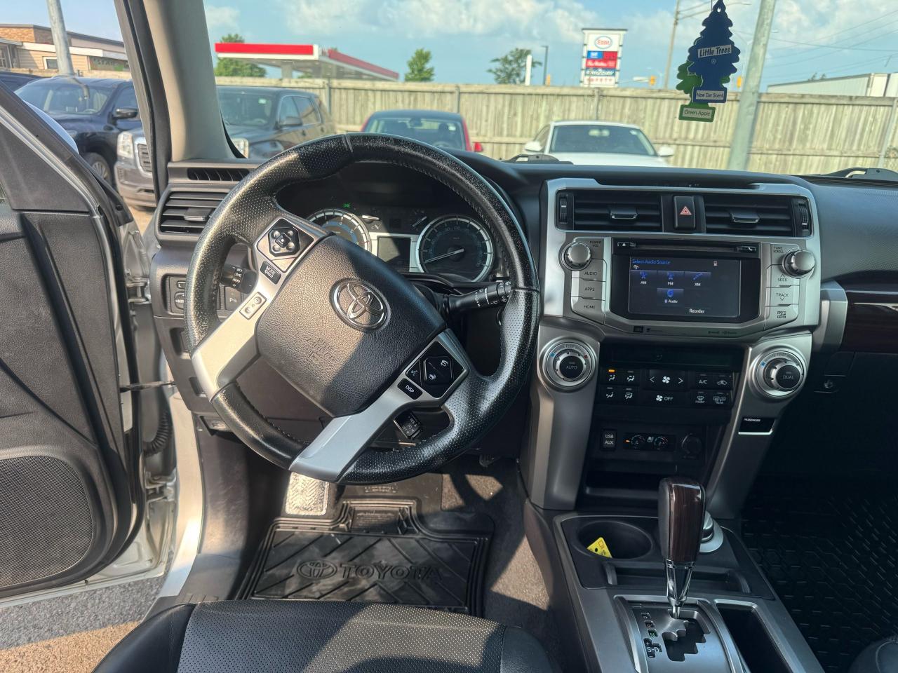 2016 Toyota 4Runner SR5 - Photo #13