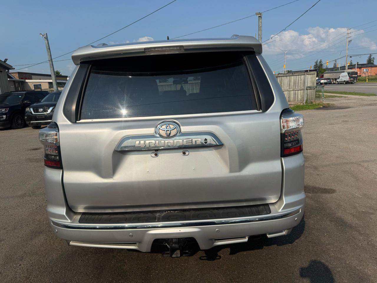 2016 Toyota 4Runner SR5 - Photo #4