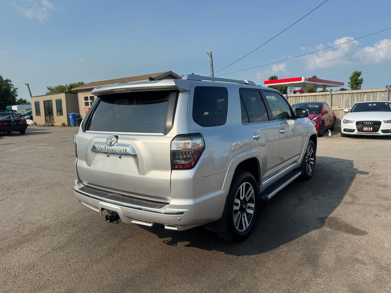 2016 Toyota 4Runner SR5 - Photo #5