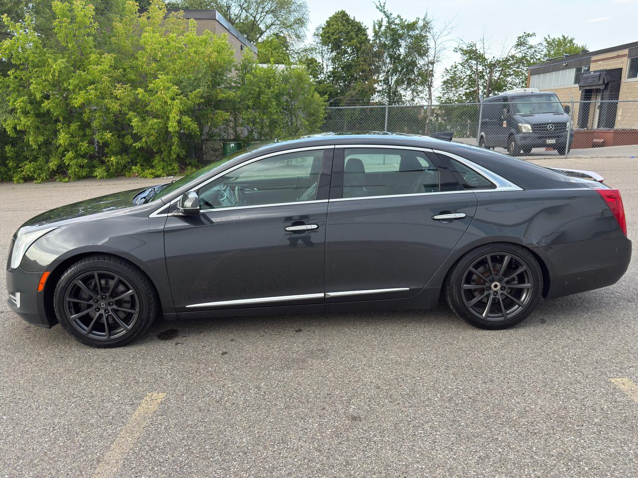 2016 Cadillac XTS Luxury Collection - Photo #8