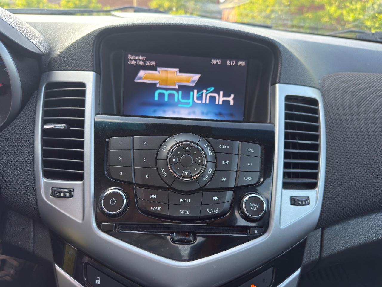 2014 Chevrolet Cruze 2LT - Photo #14