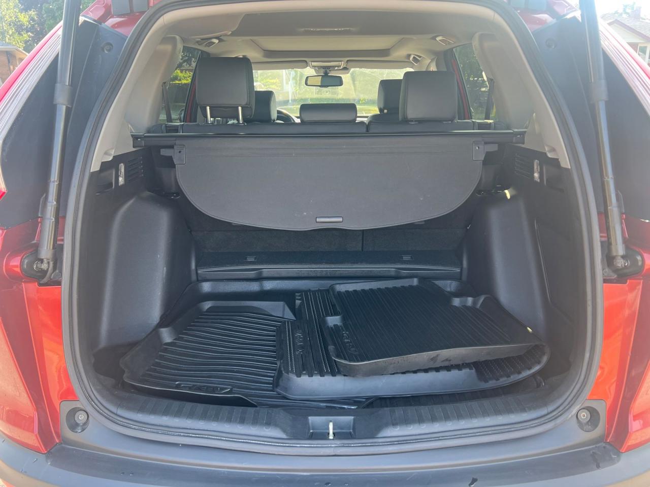 2017 Honda CR-V Touring AWD - Photo #8