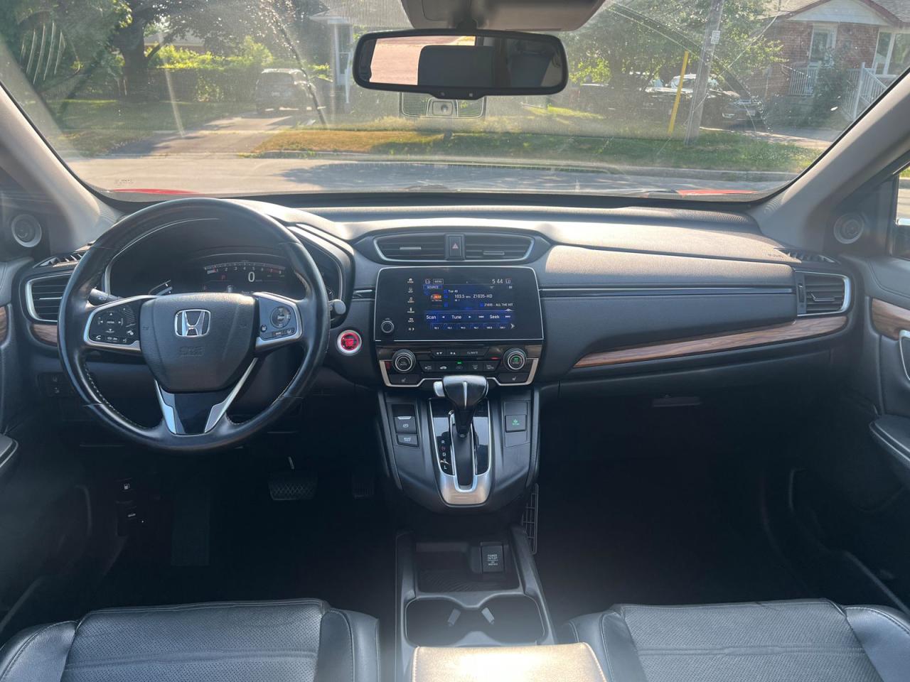2017 Honda CR-V Touring AWD - Photo #13