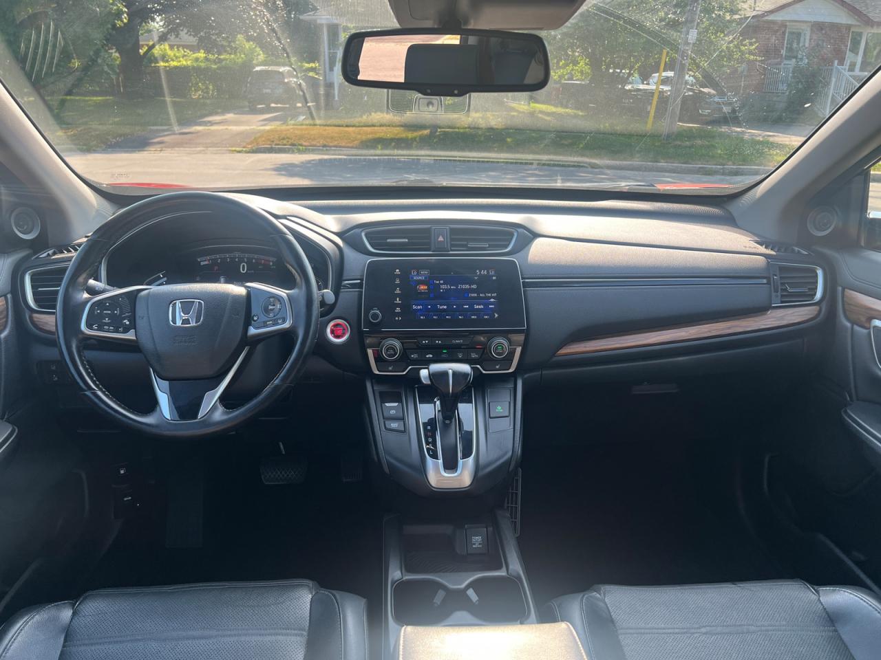 2017 Honda CR-V Touring AWD - Photo #13