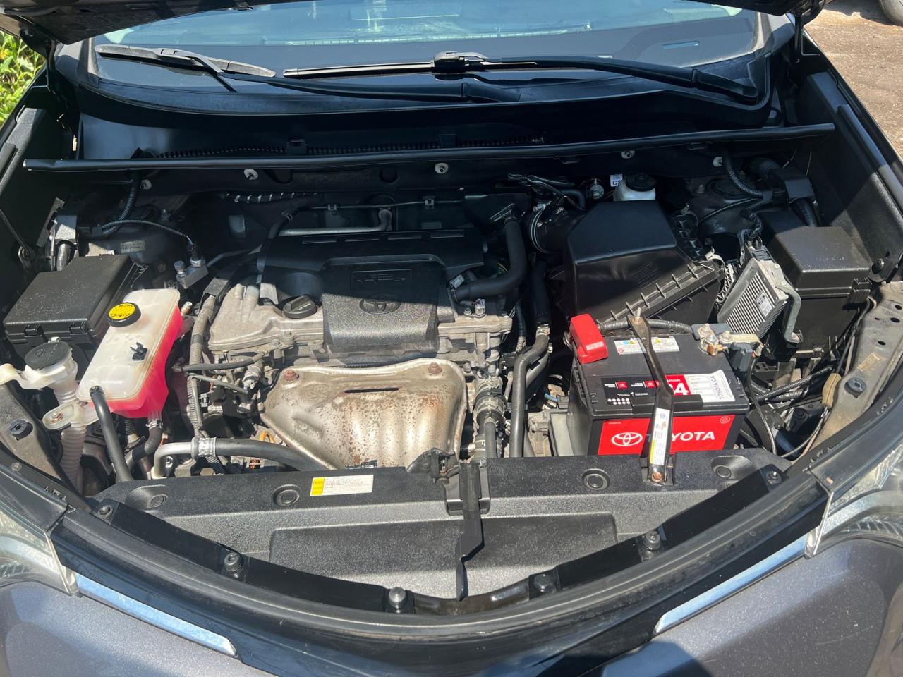 2018 Toyota RAV4 LE - Photo #8