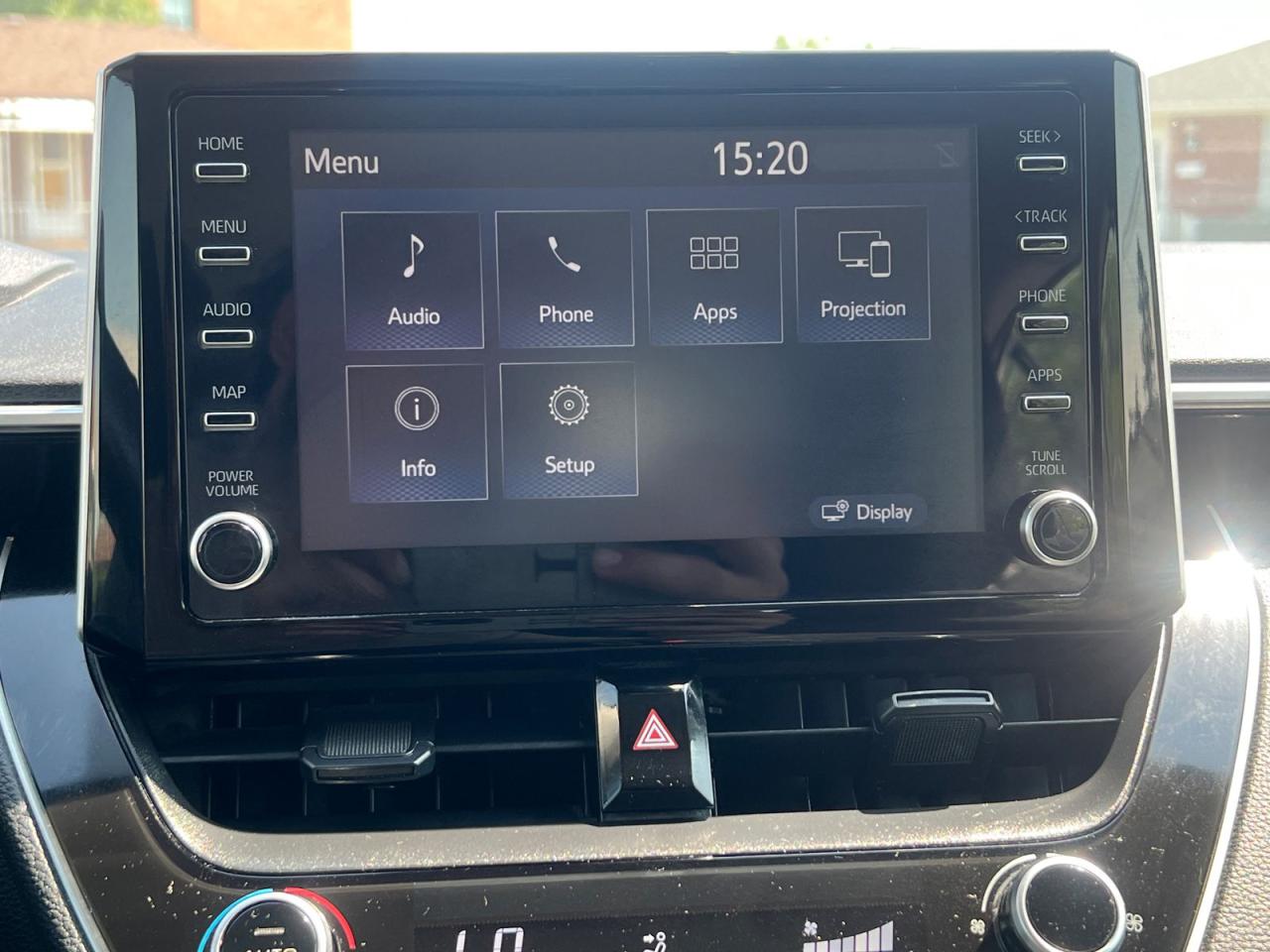 2020 Toyota Corolla Hybrid - Photo #20