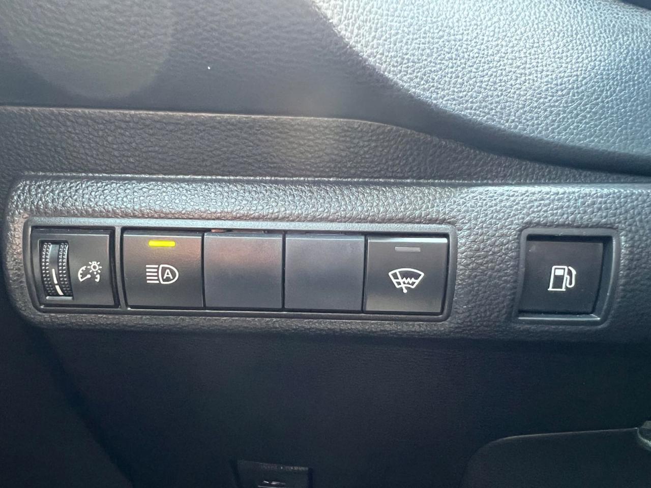 2020 Toyota Corolla Hybrid - Photo #25