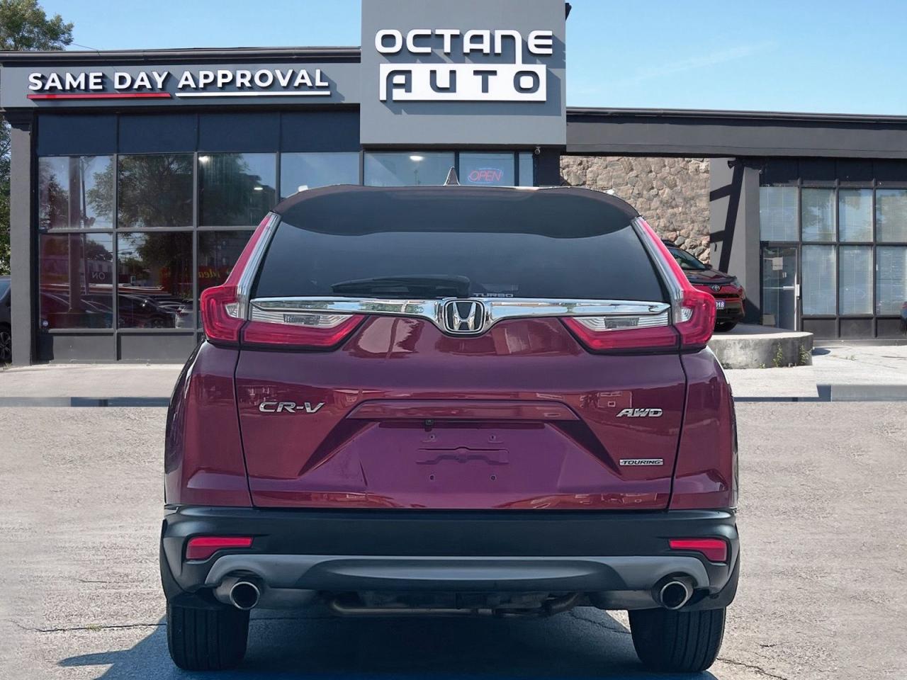 2017 Honda CR-V Touring AWD - Photo #5