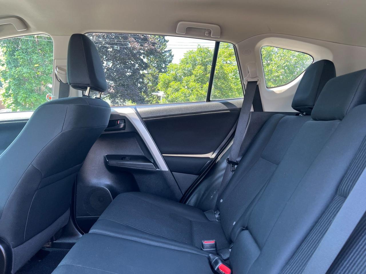 2018 Toyota RAV4 LE - Photo #14