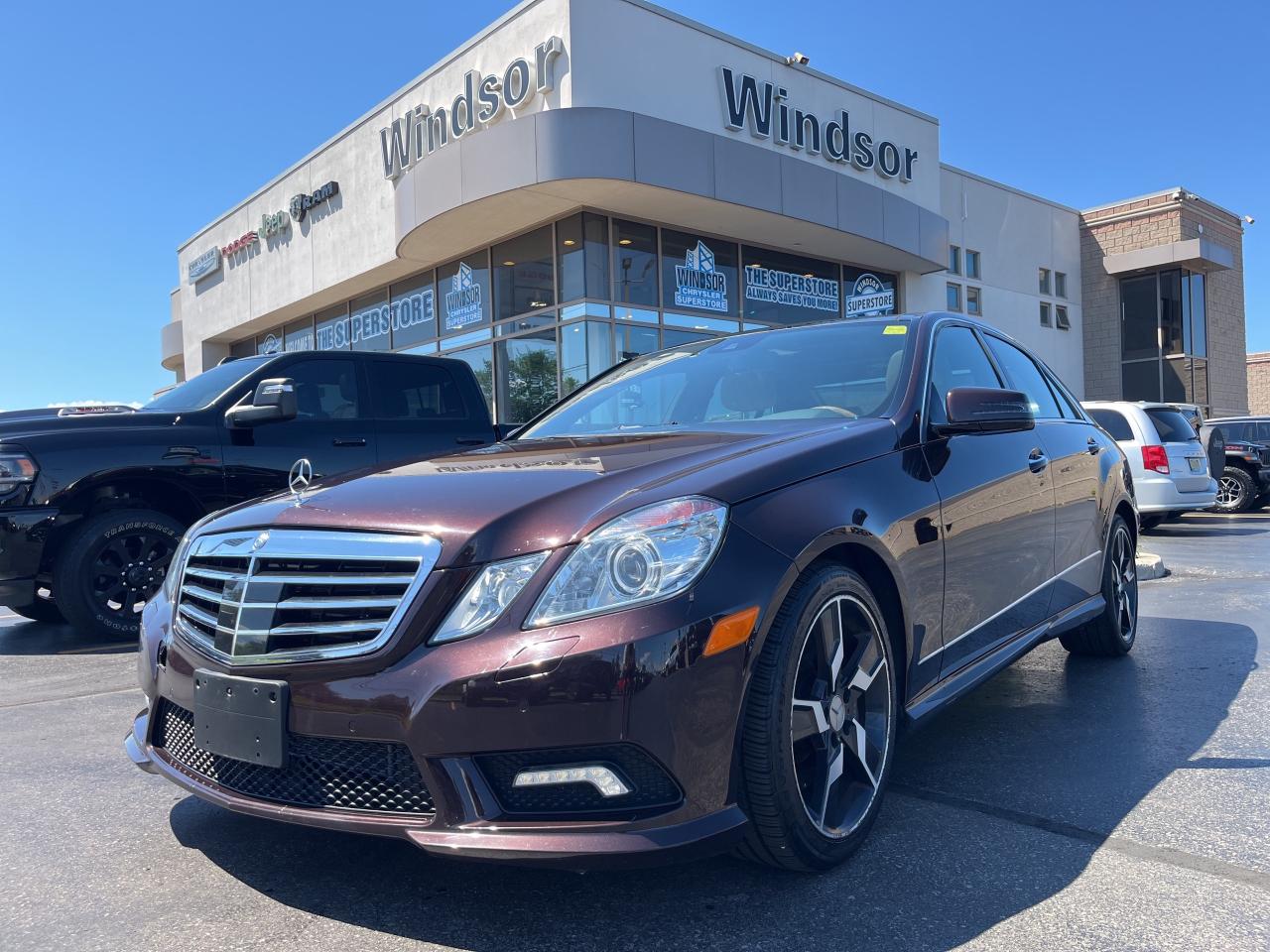 Used 2011 Mercedes-Benz E550 e550 / V8 / 4MATIC AWD / AIR SUSPENSION  / AS IS for sale in Windsor, ON