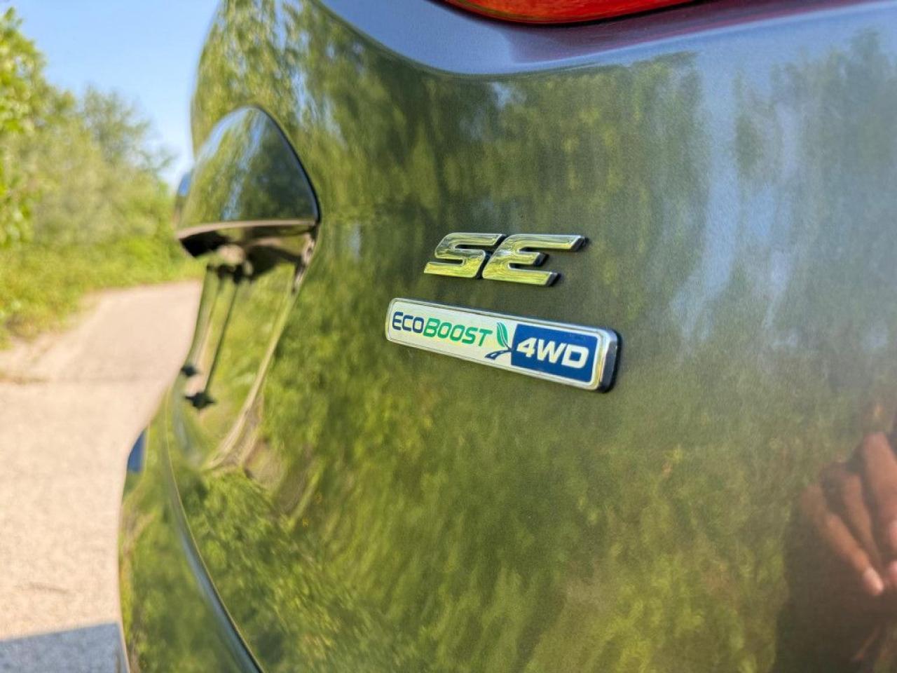 2015 Ford Escape SE |4WD|LEATHER|NAVI|BACK-UP CAM|POWER SEATS|HEATED SEATS| - Photo #31