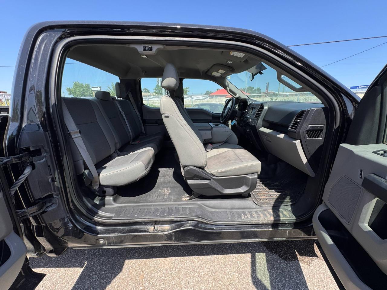 2017 Ford F-150 XL - Photo #11